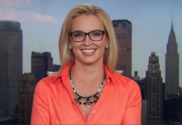 Laurie dhue jornalista e apresentadora americana vazou na net pelada