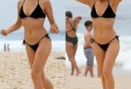 Letícia Sabatella pelada em cena de sexo