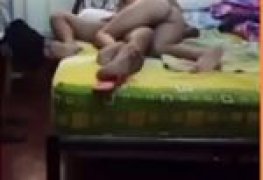 Linda colegial muito fogosa