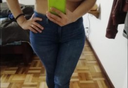 Linda esposa branquinha e sua bunda gostosa