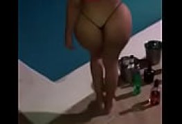 linda latina bella