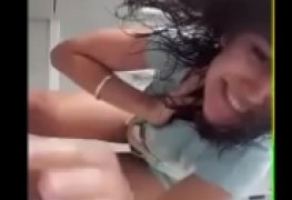 Linda novinha toda animada caiu na net