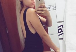 Loira gostosa vacilou e caiu na net dando de quatro pro namorado