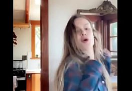 loira novinha danadinha