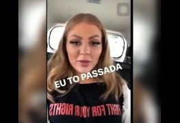 Luisa Sonza oferecendo pra alguém comer ela