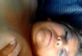 Madura gostosa deixando fazer tudo o que quiser com ela