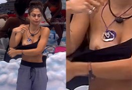 Mari Gonzalez pagando peitinho no BBB 20
