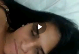 Melissa Fox dando o cuzinho