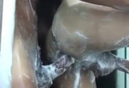Meteu no rabo ensaboado do primo
