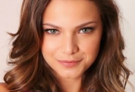 Milena Toscano pelada em cena de sexo no filme - sem controle