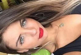 Modelo gata de Brasilia Beatriz Aguiar caiu na net trepando com namorado