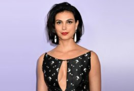 Morena baccarin pelada em cena de sexo na série homeland