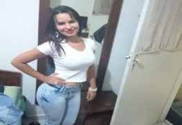 Morena gostosa do bundão chegou da academia e caiu na net