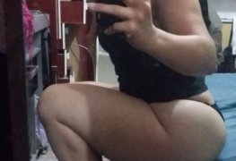 Mulher casada pelada vazou fodendo