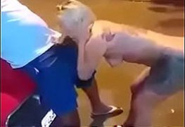 Mulher traída chupa 15 caras como vingança