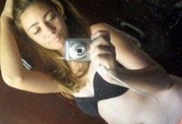 Natália Lima safadinha chupou rola do ex namorado e caiu na net