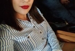 Novinha amadora caiu na net mostrando o grelo