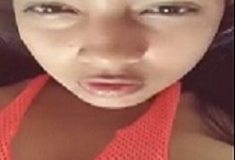 Novinha amadora gozando enquanto se masturba - Xvideos Quentes