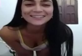 Novinha caiu no whatsapp querendo arrumar macho e perder o cabaço