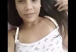 Novinha cheia de tesão caiu na net