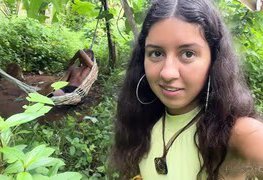 Novinha da cidade dando para o indio no mato