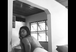 novinha da xota inchada