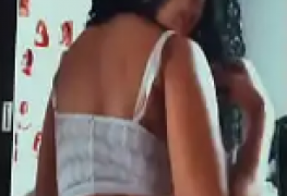 Novinha do bundão na sacanagem
