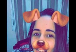 Novinha do Snapchat chupando o namorado