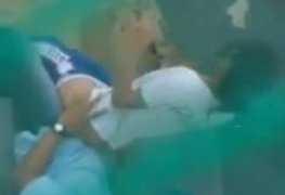 Novinha flagrada fodendo na escola com professor