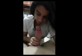 Novinha gostosa faltou de aula para meter gostoso