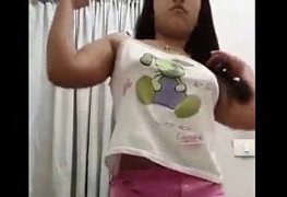 Novinha Gostosa tirando toda a Roupa 80 sec