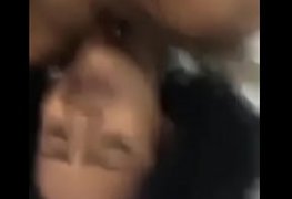 Novinha goza muito na foda