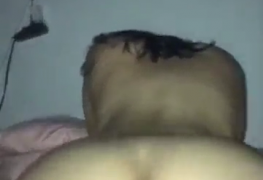 Novinha gulosa sentando no pau do amigo