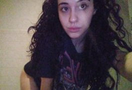 Novinha linda caiu na net com o plugin anal querendo rola