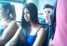 Novinha linda e muito gostosa adora rola no ônibus