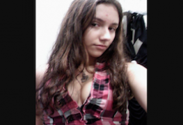 Novinha linda mandou nudes pro crush e caiu no WhatsApp