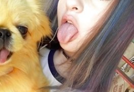 Novinha linda mostrou a buceta em fotos caseiras