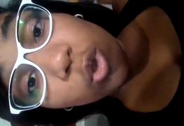 Novinha neguinha matou aula pra pagar boquete