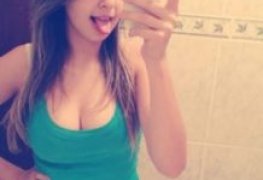 Novinha peituda caiu na net exibindo os peitinhos