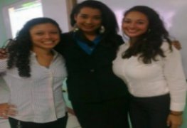 Novinha peituda linda estudante de medicina vazou peladinha na net
