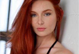 Novinha ruiva chupando a rola grande antes de liberar bucetinha