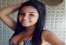 Novinha safada mandou arrumar o celular e caiu no zap