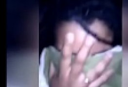 Novinha safada sozinha brincando