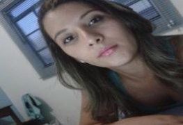 Novinha safada vazou nos grupos do zap!