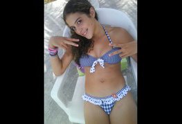 Novinha traindo o namorado com o amigo dele
