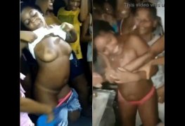 Novinhas peladas mostrando os peitos e a buceta no baile funk