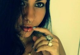 Penelope morena gata nua em fotos íntimas