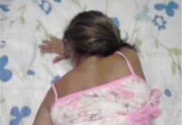Por favor não arromba demais meu rabo meu marido vai perceber
