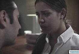 Pra passar de ano ela teve que ser usada pelo professor tarado