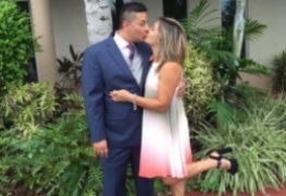 Professora é demitida depois que caiu na net com o marido e amigo
